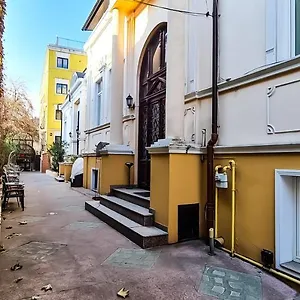 Hostel 5 Stars High, Bukarest